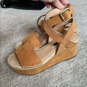 Kensie platform wedges-camel color